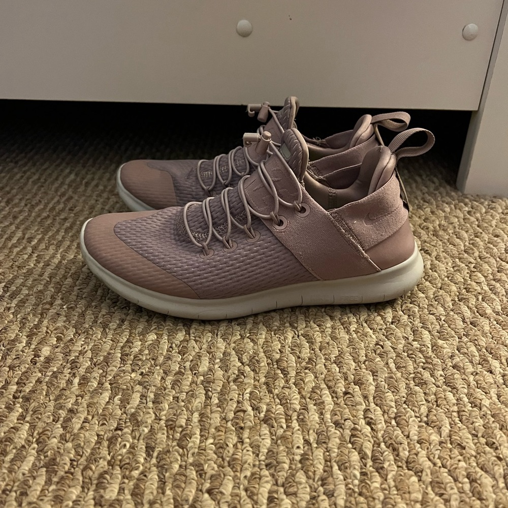 purple nikes